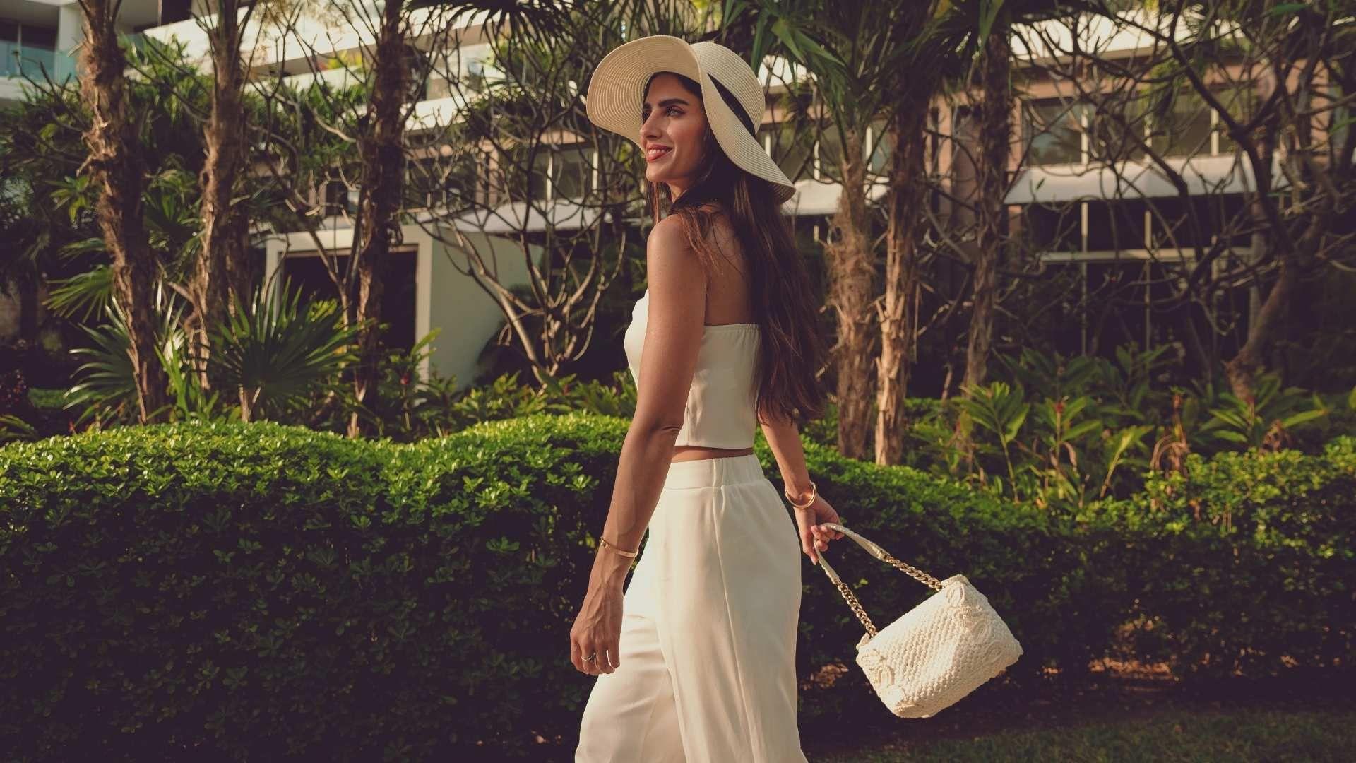 lifestyle photo session at secrets hotels