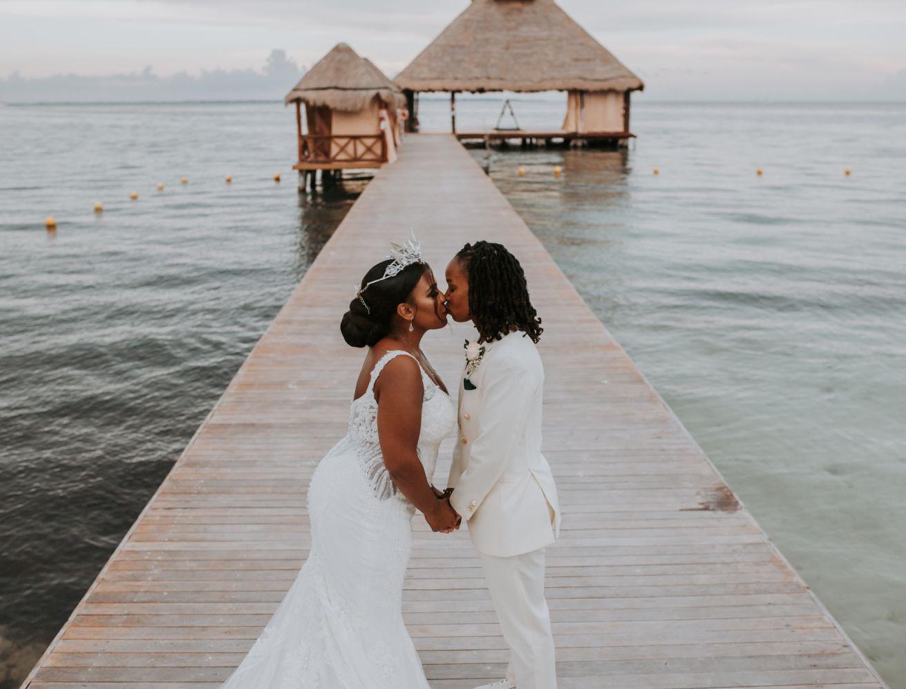 7 Unique, Beautiful Unity Ceremony Ideas | Adventure Photos